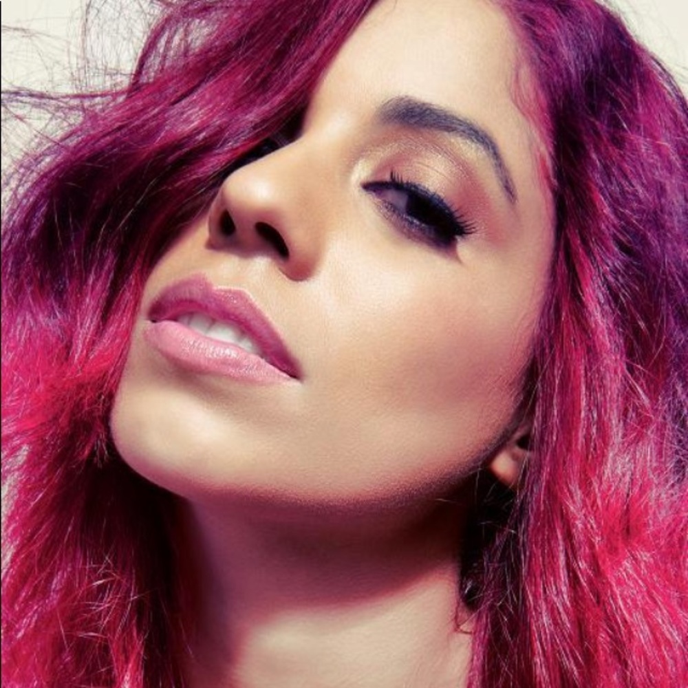 Meet your Posher, CJ Beauty